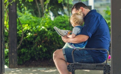 Leerle cuentos a tu bebé ¿Qué beneficios tiene?