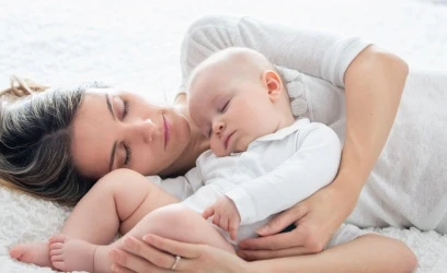 ¿Es normal que no quiera despegarse de mamá o papá?
